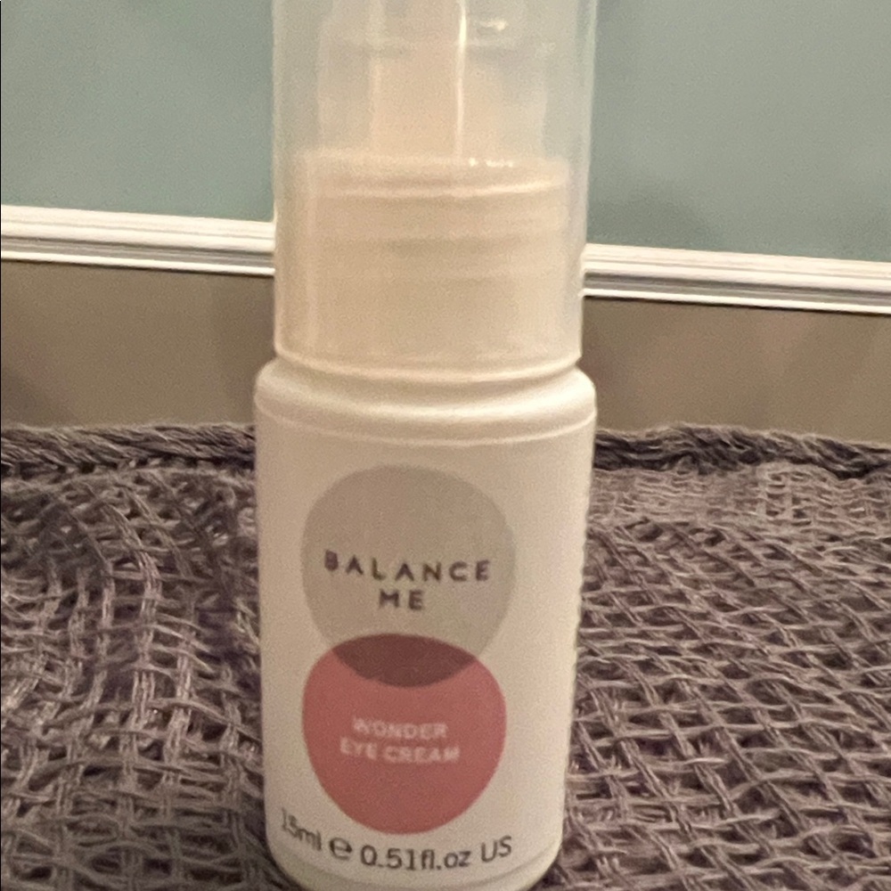 Balance Me Wonder Eye Cream - White